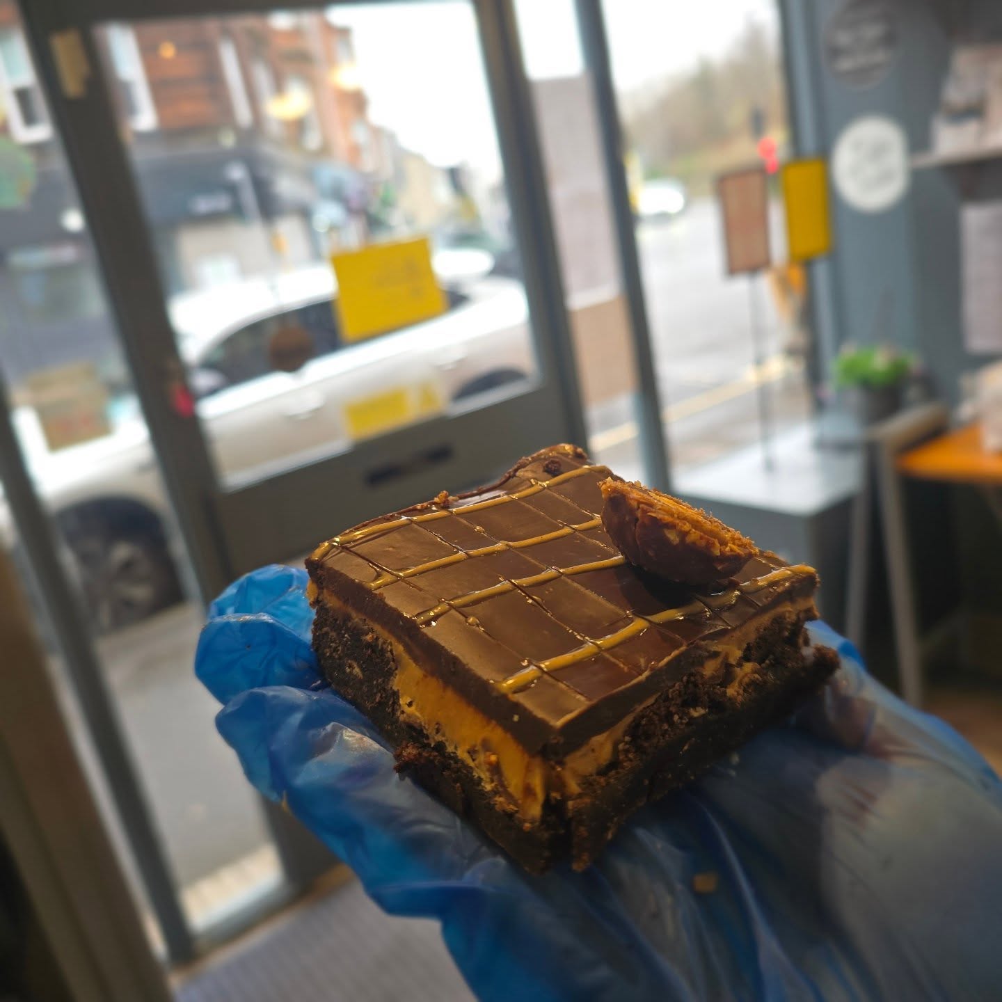 Some of today’s bakes fresh out the kitchen 👩‍🍳✨ 🍫 Hazelnut Brownie 🍫 Malteser Brownie 🍰 Ging...